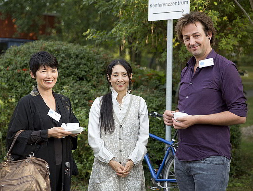 Foto zum Thema Hiroko Kasahara mit Freunden